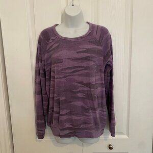 Crew neck, loose-fitting sweater, Buffalo brand